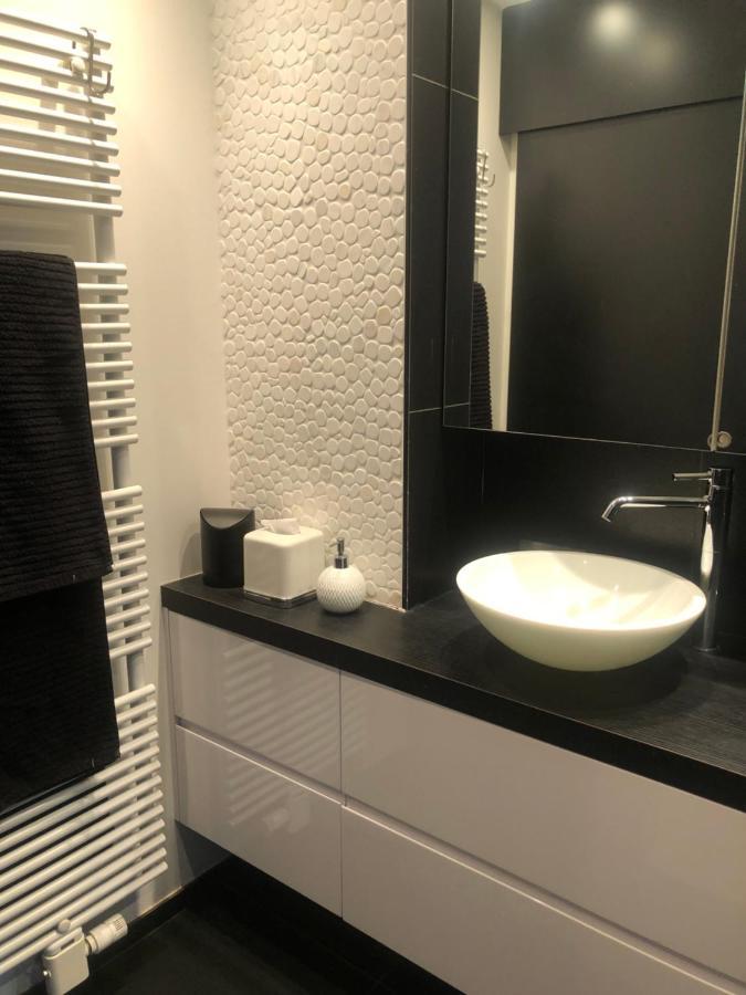 Cosy And Trendy Apartment 75M2 With Balcony - Centrally Located - Lippenslaan Knokke-Heist Exteriör bild